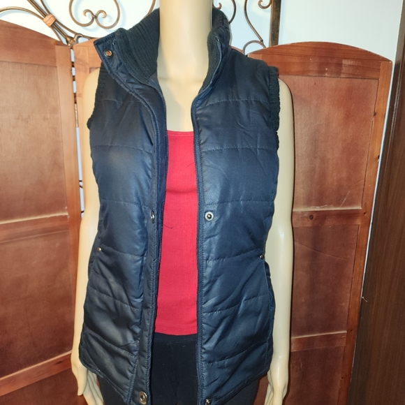 Women's  vest - Picture 3 of 6